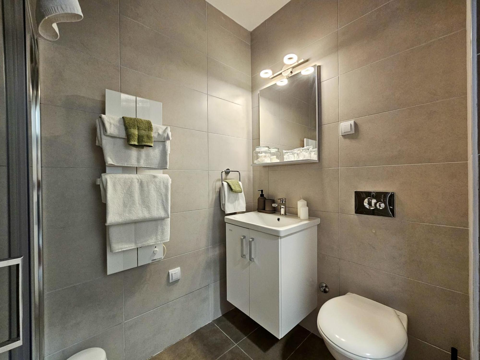 Roman Apartman Sremska Mitrovica Esterno foto
